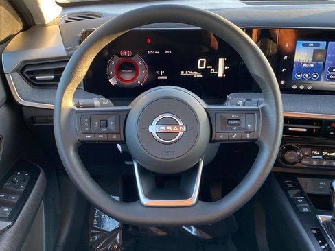 New 2026 Nissan Kicks SV w/ SV Premium Package image 18