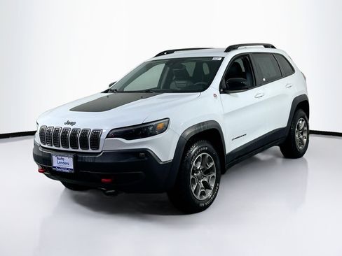 Used 2022 Jeep Cherokee Trailhawk image 1