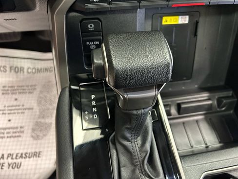 Used 2023 Toyota Tundra Limited AWD/4WD image 15