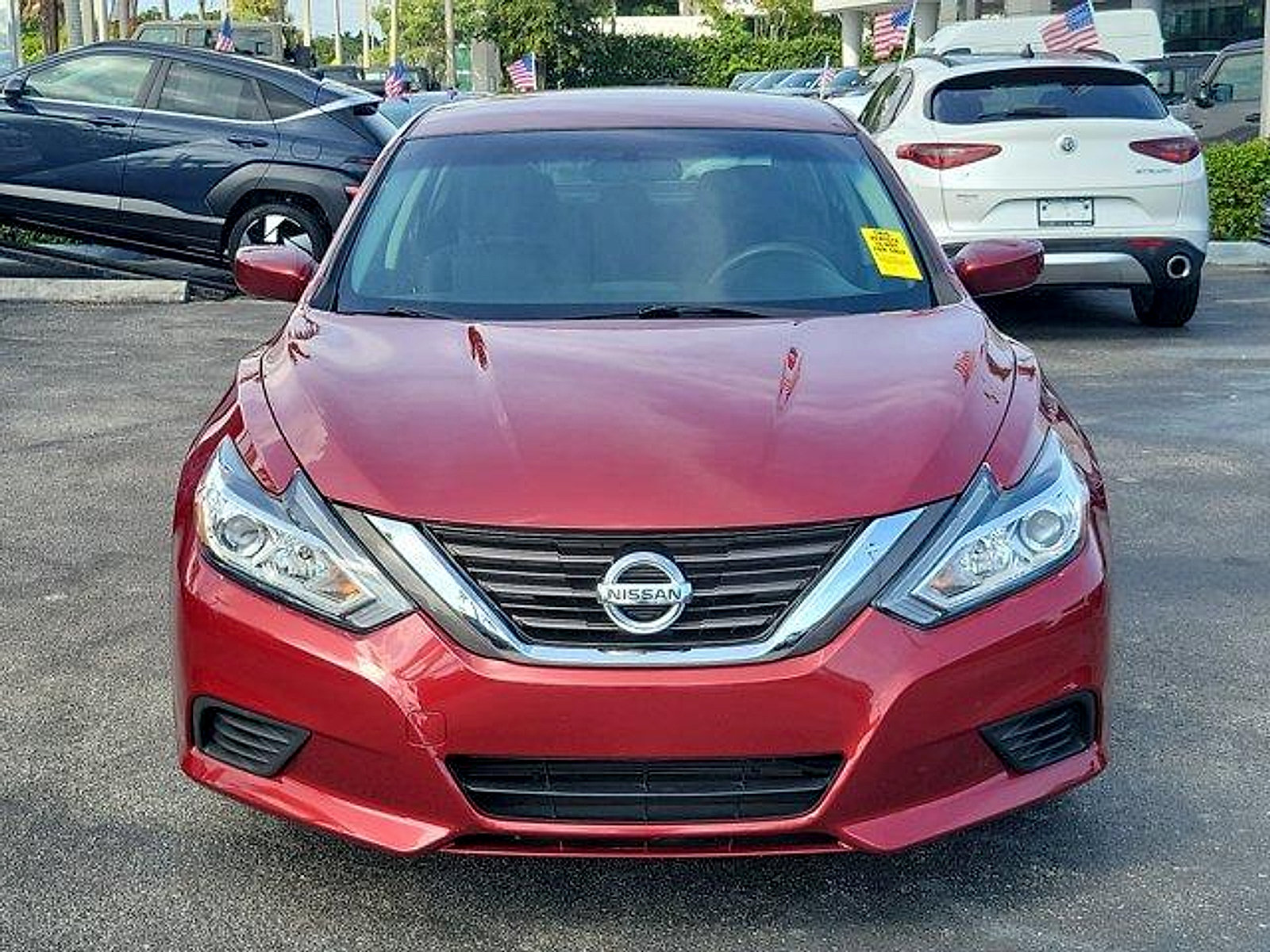 Used 2016 Nissan Altima 2.5 S w/ Power Driver Seat Package FWD image 2