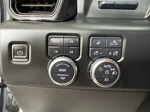Used 2023 GMC Sierra 1500 AT4X AWD/4WD image 21