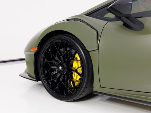 Used 2022 Lamborghini Huracan STO image 55