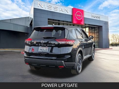 Certified 2025 Nissan Rogue SV image 8