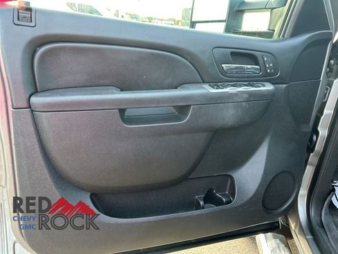 Used 2013 Chevrolet Silverado 2500 LTZ w/ LTZ Plus Package image 14