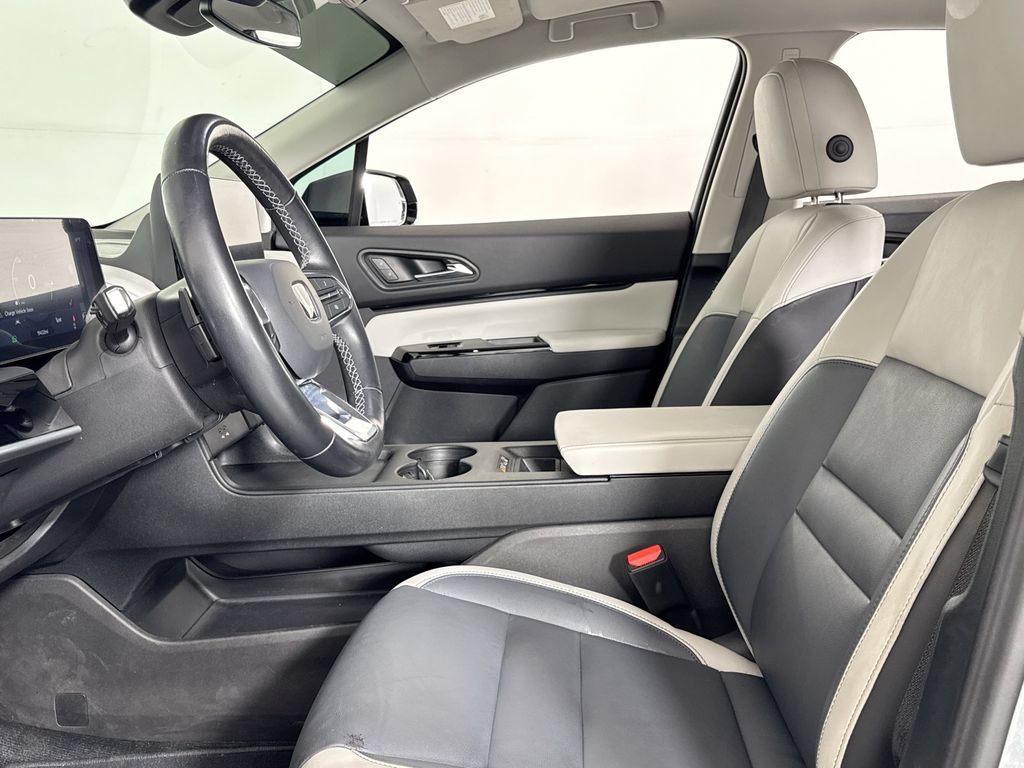 Used 2025 Honda Prologue Touring image 10