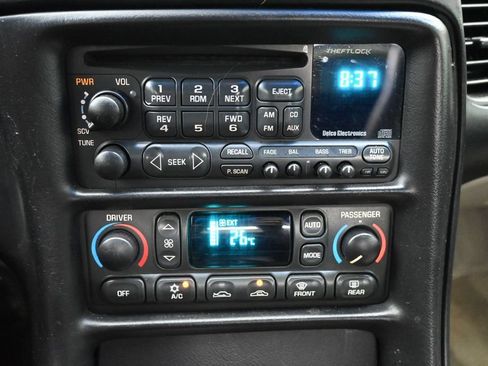 Used 2002 Chevrolet Corvette Convertible w/ Preferred Equipment Group2 RWD image 15
