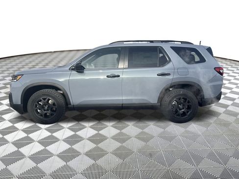 New 2026 Honda Pilot TrailSport image 2