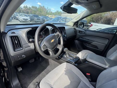 Used 2020 Chevrolet Colorado W/T w/ WT Convenience Package image 3