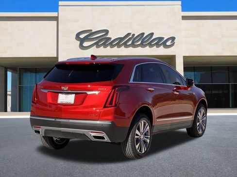 New 2025 Cadillac XT5 Premium Luxury image 3