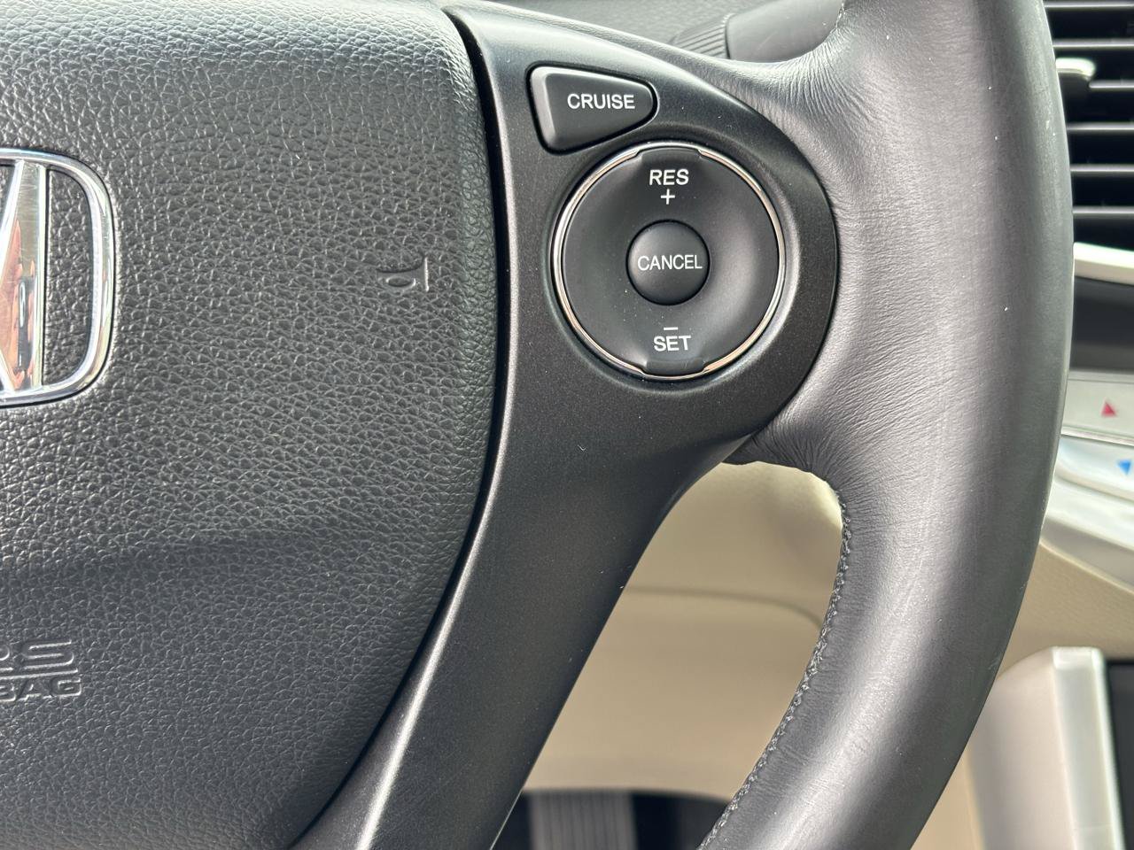 Used 2013 Honda Accord EX-L image 21