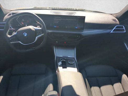 Used 2025 BMW 330i xDrive Sedan AWD/4WD image 17