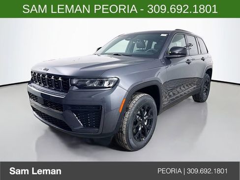 New 2026 Jeep Grand Cherokee Altitude image 3