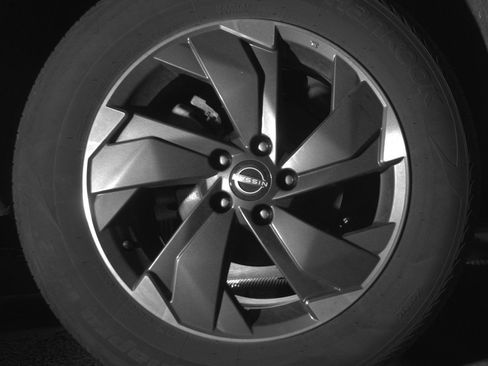 Used 2025 Nissan Rogue SV image 15