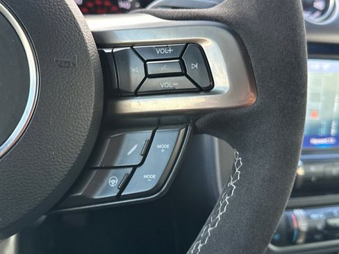 Used 2019 Ford Mustang Shelby GT350 w/ Technology Package image 36