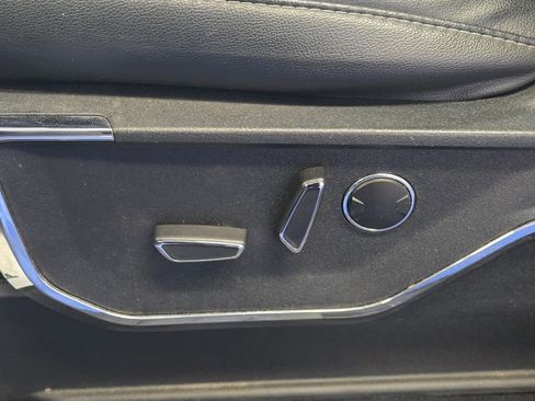 Used 2023 Ford F150 Lariat w/ Equipment Group 502A High image 9