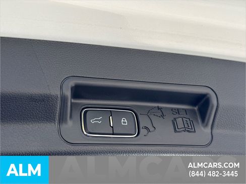 Used 2025 Ford Explorer Active image 24