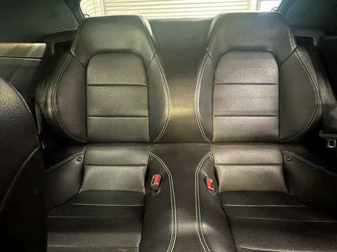 Used 2022 Ford Mustang Premium image 39