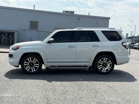 Used 2018 Toyota 4Runner Limited RWD image 8