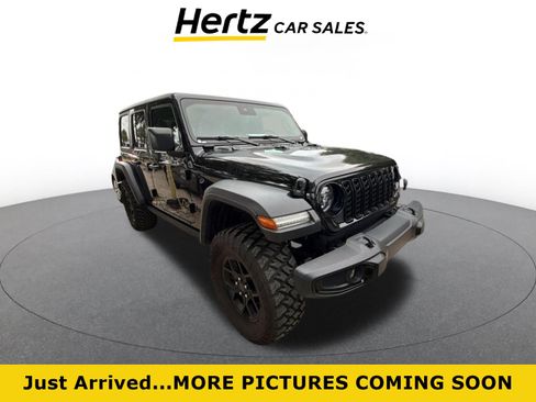 Used 2025 Jeep Wrangler Unlimited Sport AWD/4WD image 1