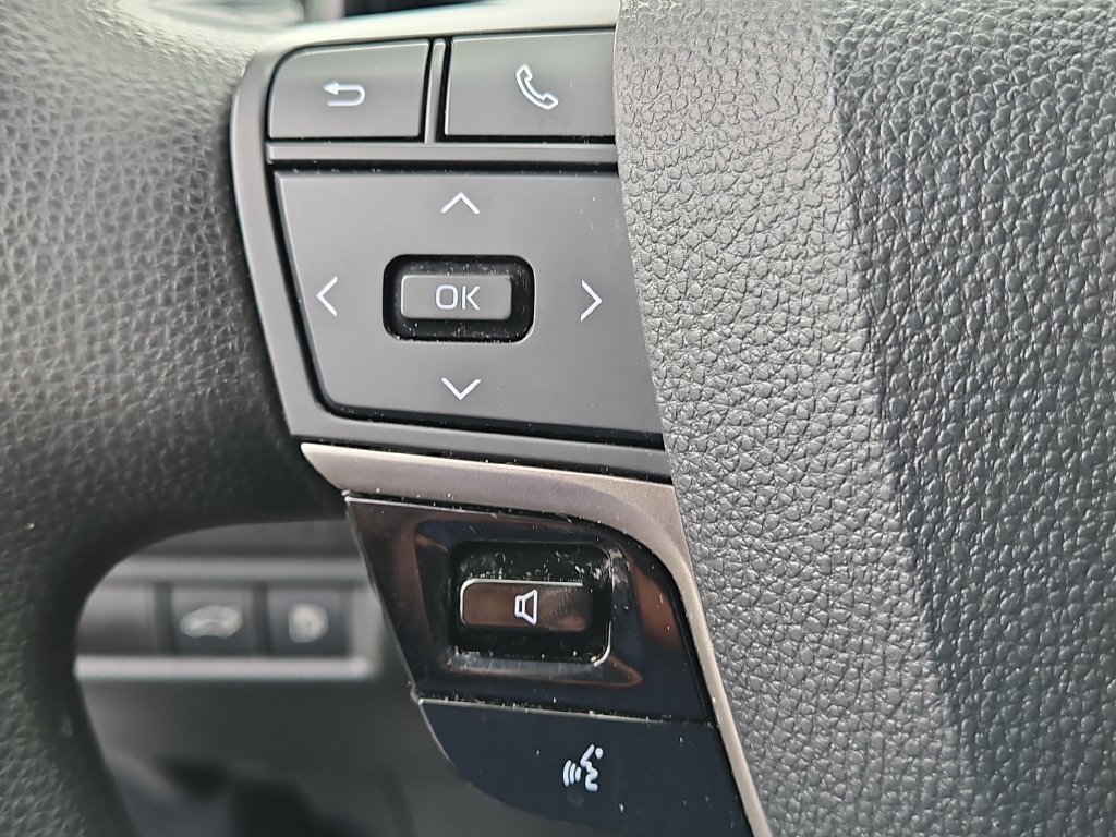 Used 2025 Toyota Camry LE FWD image 26