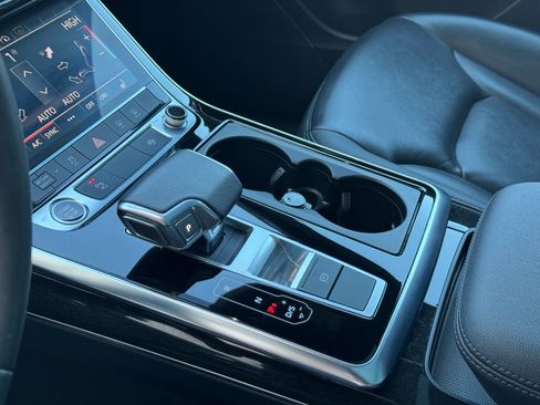 Used 2023 Audi Q7 2.0T Premium w/ Convenience Package image 23