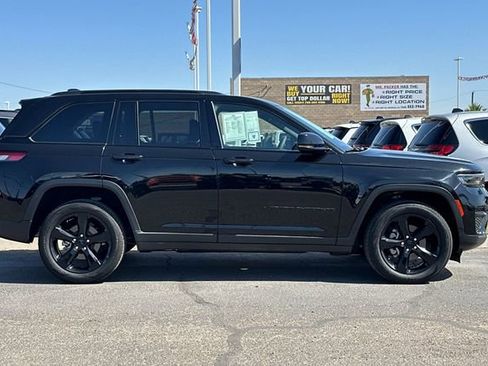 Certified 2023 Jeep Grand Cherokee Altitude RWD image 2