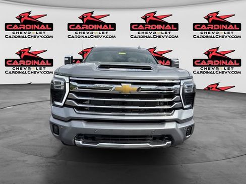 Used 2024 Chevrolet Silverado 2500 High Country w/ High Country Premium Package AWD/4WD image 11