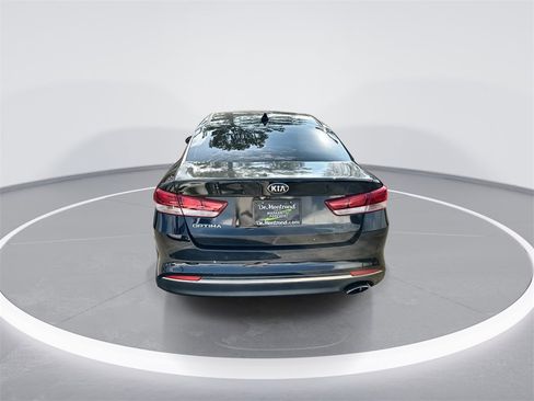 Used 2018 Kia Optima LX w/ Convenience Package image 7