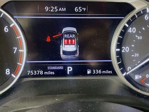 Used 2023 Nissan Rogue SV image 13