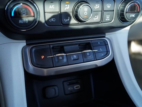 Used 2021 GMC Acadia Denali w/ Denali Technology Package image 31