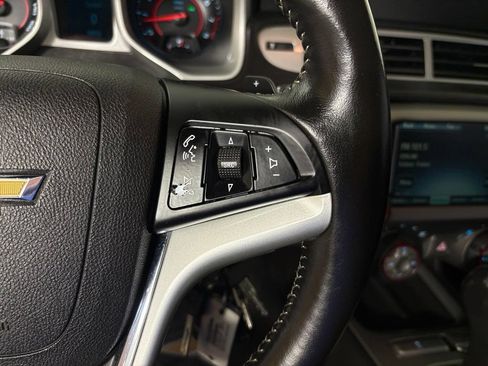 Used 2015 Chevrolet Camaro LT RWD image 25