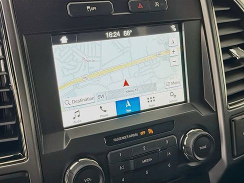 Used 2018 Ford F150 XLT w/ Equipment Group 302A Luxury AWD/4WD image 18