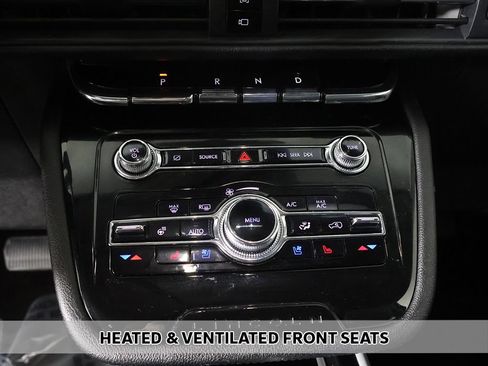Used 2022 Lincoln Corsair AWD w/ Equipment Group 101A image 6