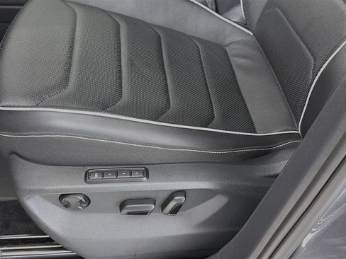 Used 2024 Volkswagen Tiguan SEL R-Line AWD/4WD image 23