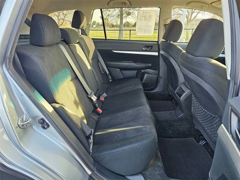 Used 2013 Subaru Outback 2.5i Premium image 12