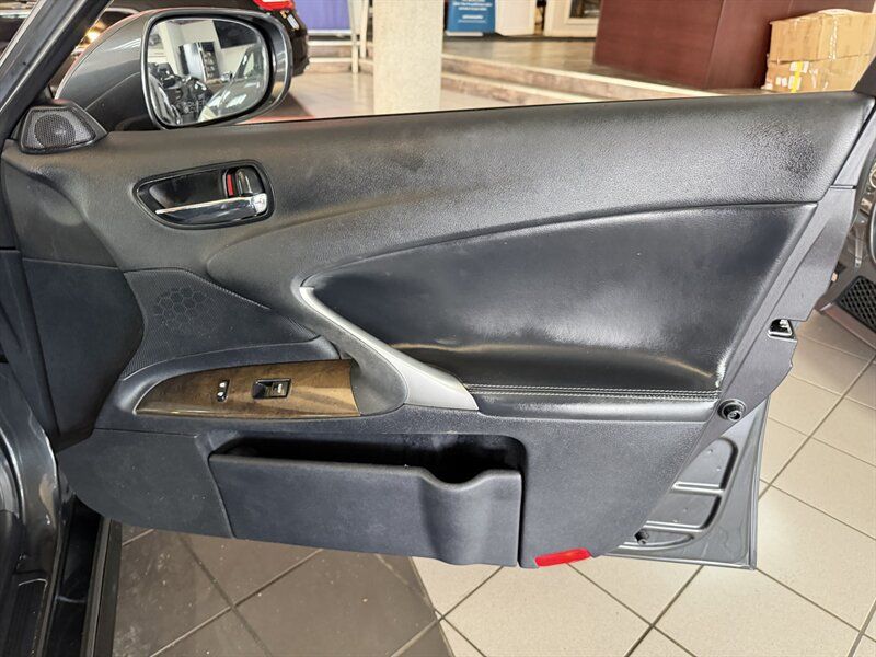 Used 2009 Lexus IS 250 AWD w/ Premium Pkg image 29