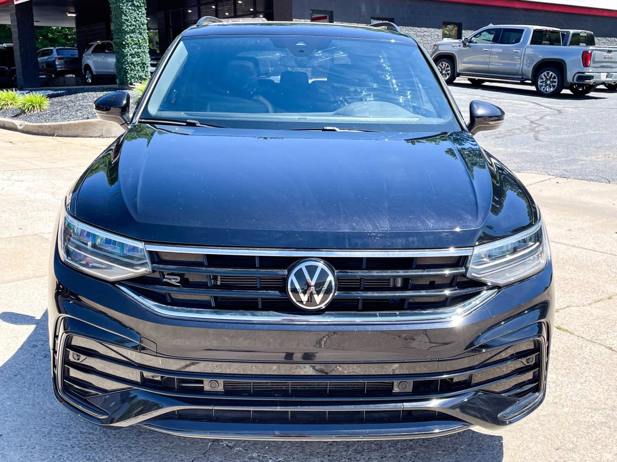 Used 2024 Volkswagen Tiguan SE R-Line FWD image 7