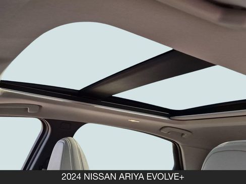 Used 2024 Nissan Ariya FWD image 16