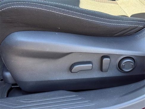 Used 2023 Subaru Outback Premium image 12