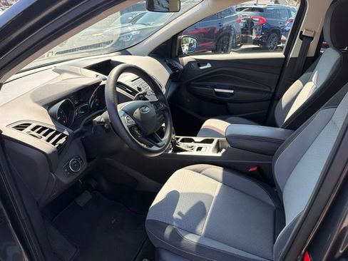 Used 2018 Ford Escape SE FWD image 12