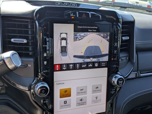 Used 2024 RAM 2500 Limited image 22