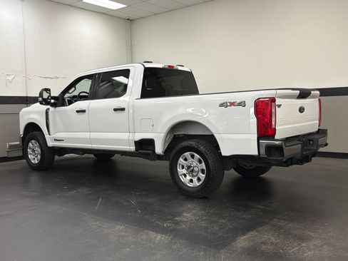 Used 2023 Ford F250 XLT AWD/4WD image 8