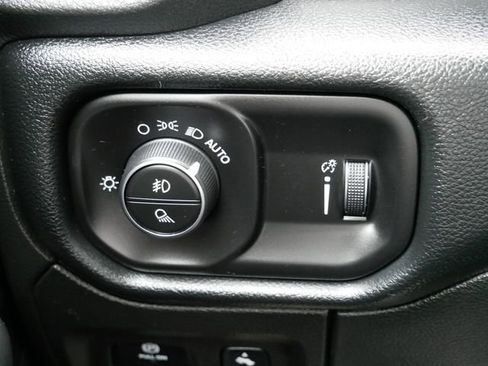 Used 2020 RAM 1500 Big Horn AWD/4WD image 26