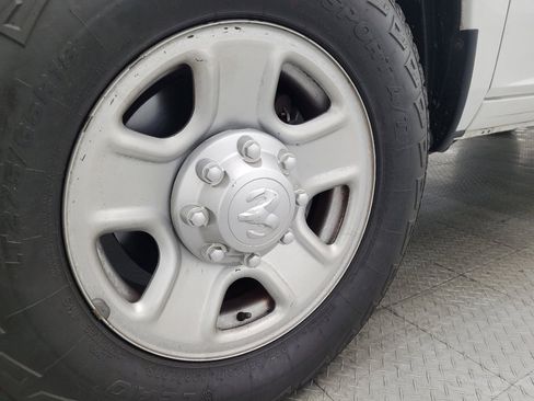 Used 2016 RAM 2500 Tradesman image 31