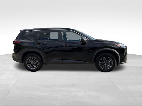 Used 2024 Nissan Rogue S FWD image 8