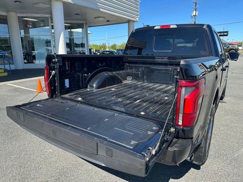 Used 2024 Ford F150 King Ranch w/ FX4 Off-Road Package image 9