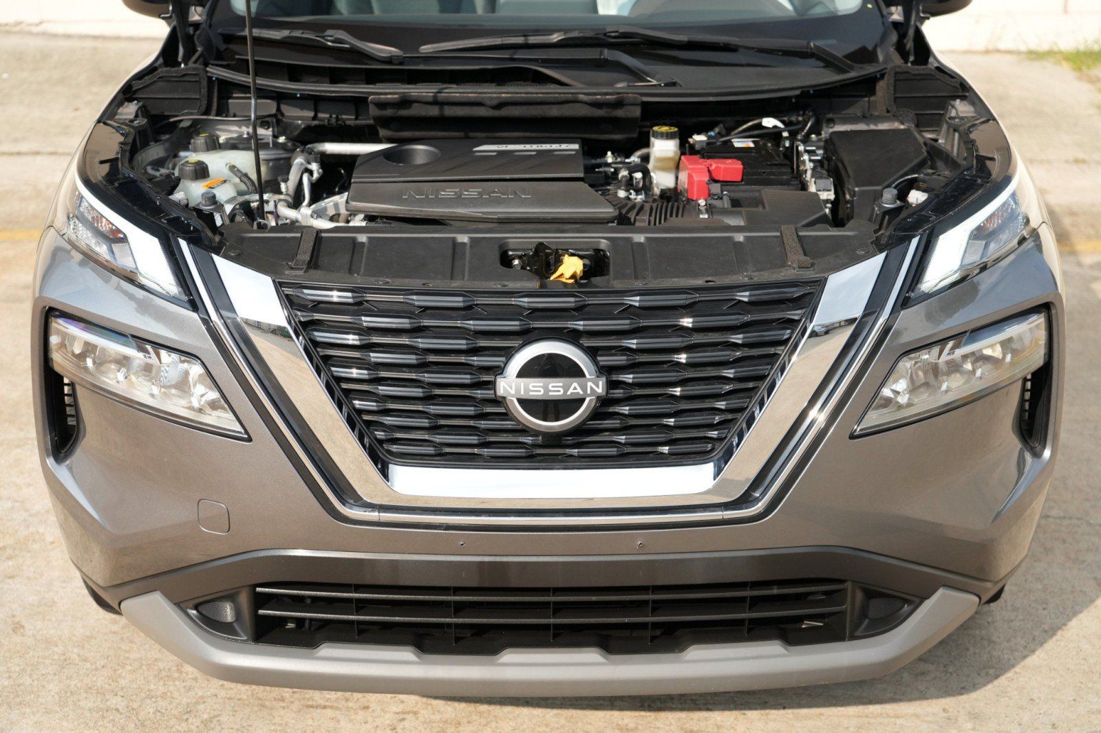 Used 2023 Nissan Rogue SV FWD image 7