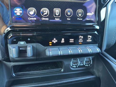 Used 2021 RAM 1500 Limited image 23