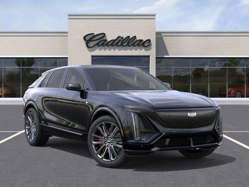 New 2026 Cadillac Lyriq V image 7