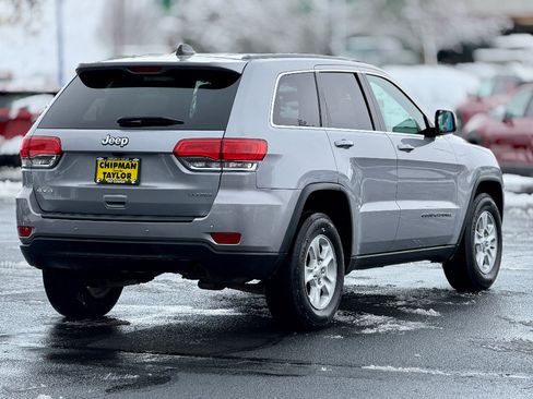 Used 2017 Jeep Grand Cherokee Laredo image 18